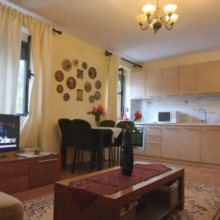Apartment Cozy Apartment, Near Us Embassy! Tirana