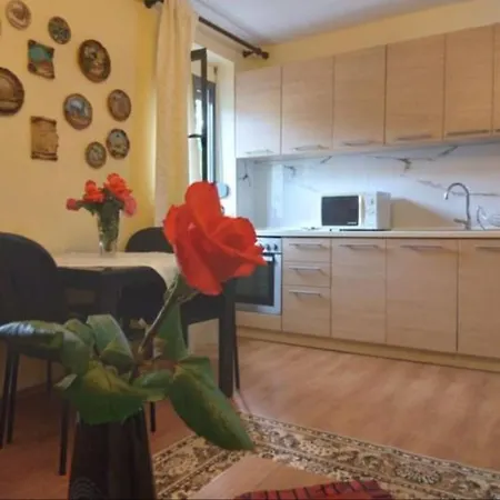 Cozy Apartment, Near Us Embassy! Tirana